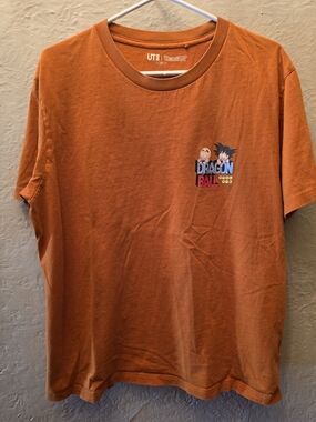 Uniqlo UT Dragon Ball Goku Krillin Orange Graphic Tee Men’s L 100% Cotton